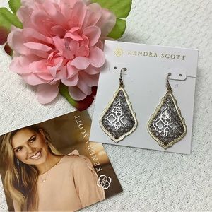 🌸Kendra Scott Filigree Earrings